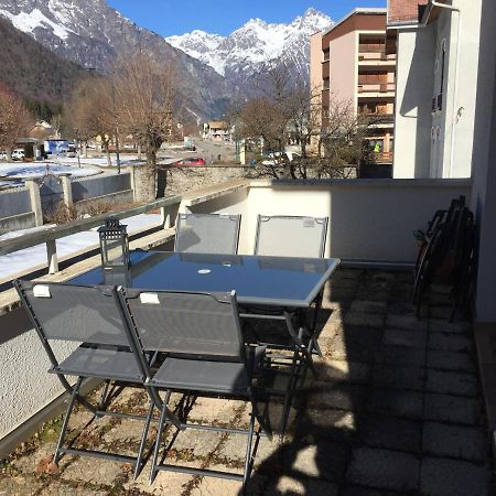 Superbe Appartement A Bourg D'Oisans Avec Terrasse Sud Le Bourg-dʼOisans Exterior foto