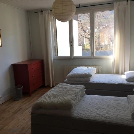 Superbe Appartement A Bourg D'Oisans Avec Terrasse Sud Le Bourg-dʼOisans Exterior foto